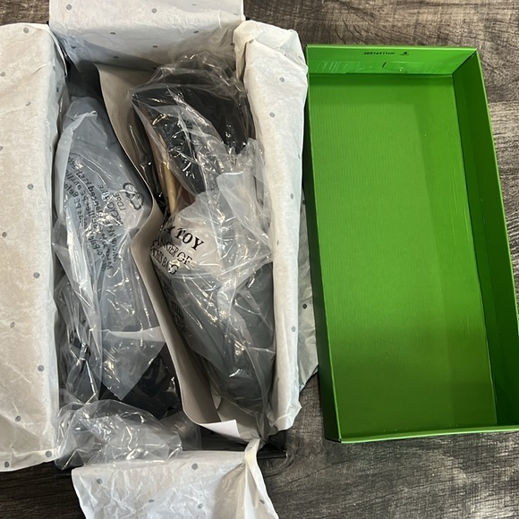 Brand new Kate Spade Claudia Shoes size 6 Suede - Picture 5 of 6